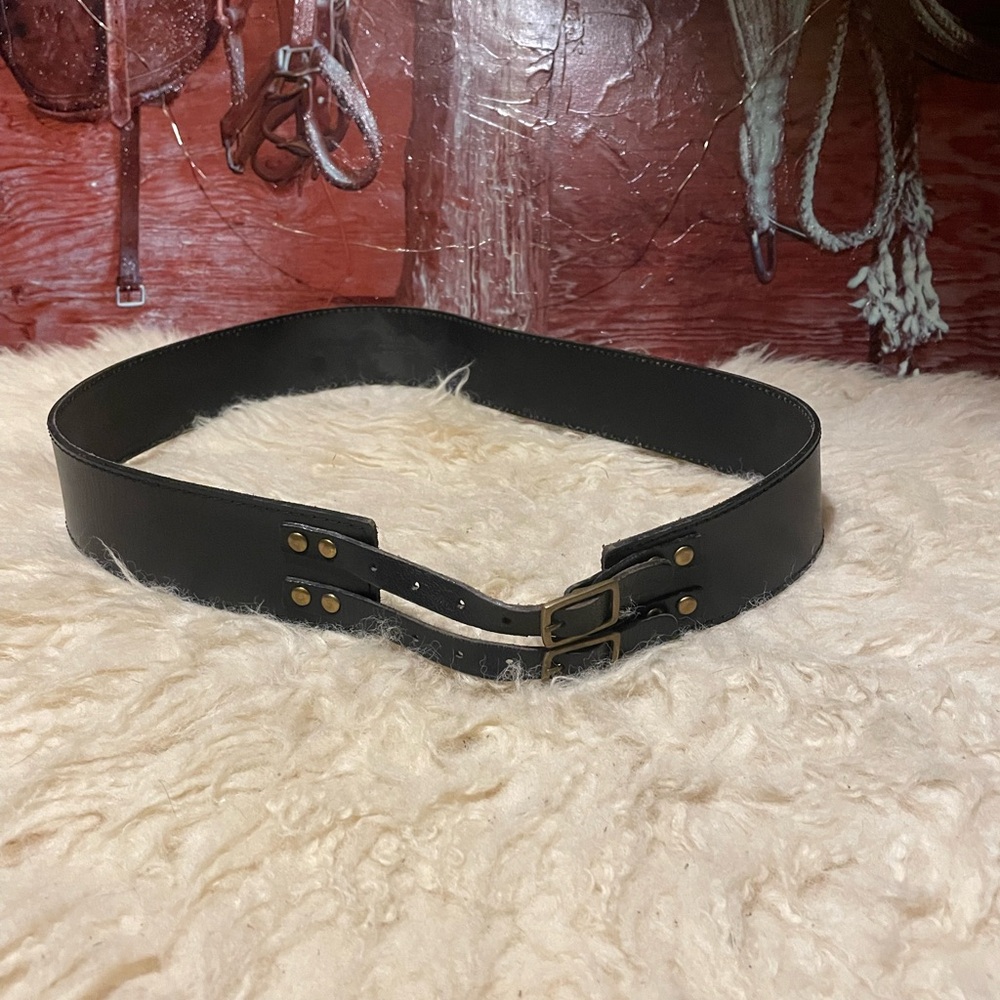 New Linea Pelle leather belt